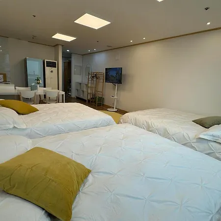 Hongdae Sub 1Min Apartment Seoul Exterior photo