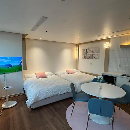 Hongdae Sub 1Min Apartment Seoul Exterior photo