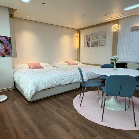 Hongdae Sub 1Min Apartment Seoul Exterior photo