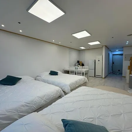 Hongdae Sub 1Min Apartment Seoul Exterior photo